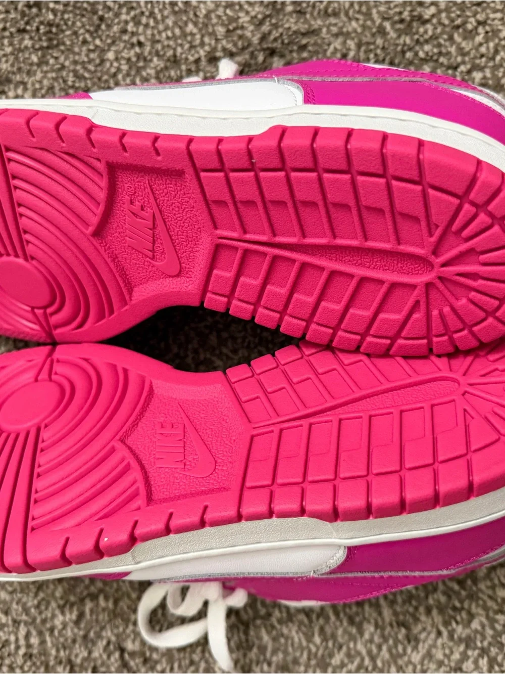 Nike Big Kids Dunk Low — White & Hot Pink GS 7Y